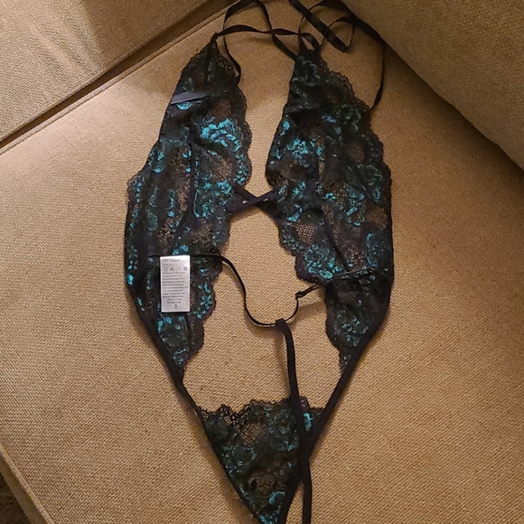 Green floral lace backless scallopp halter teddy BNWT - Picture 9 of 12